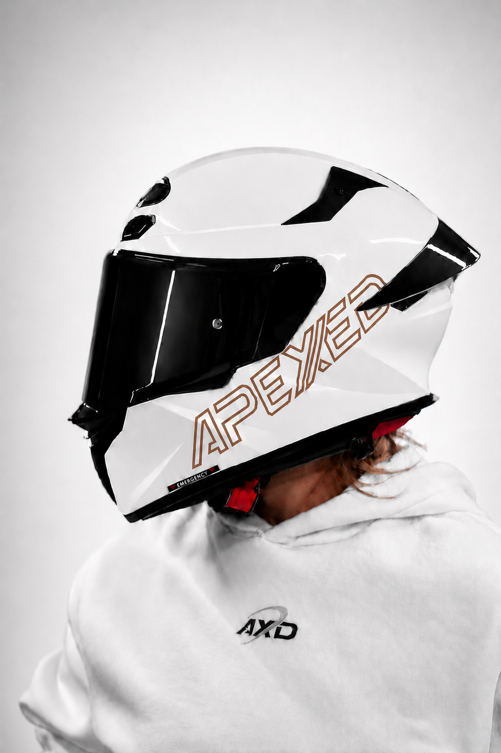 Helmsticker 'Apexed' Outlines Logo